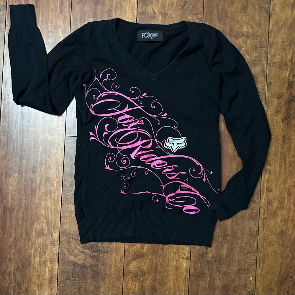 Fox Riders Co. Black and Pink V-Neck Sweater - Medium